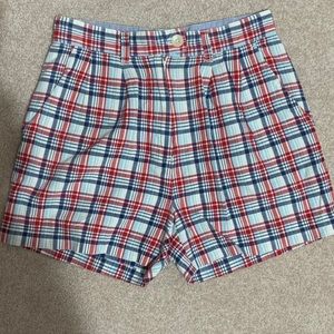 Tommy Hilfiger. Adorable shorts.